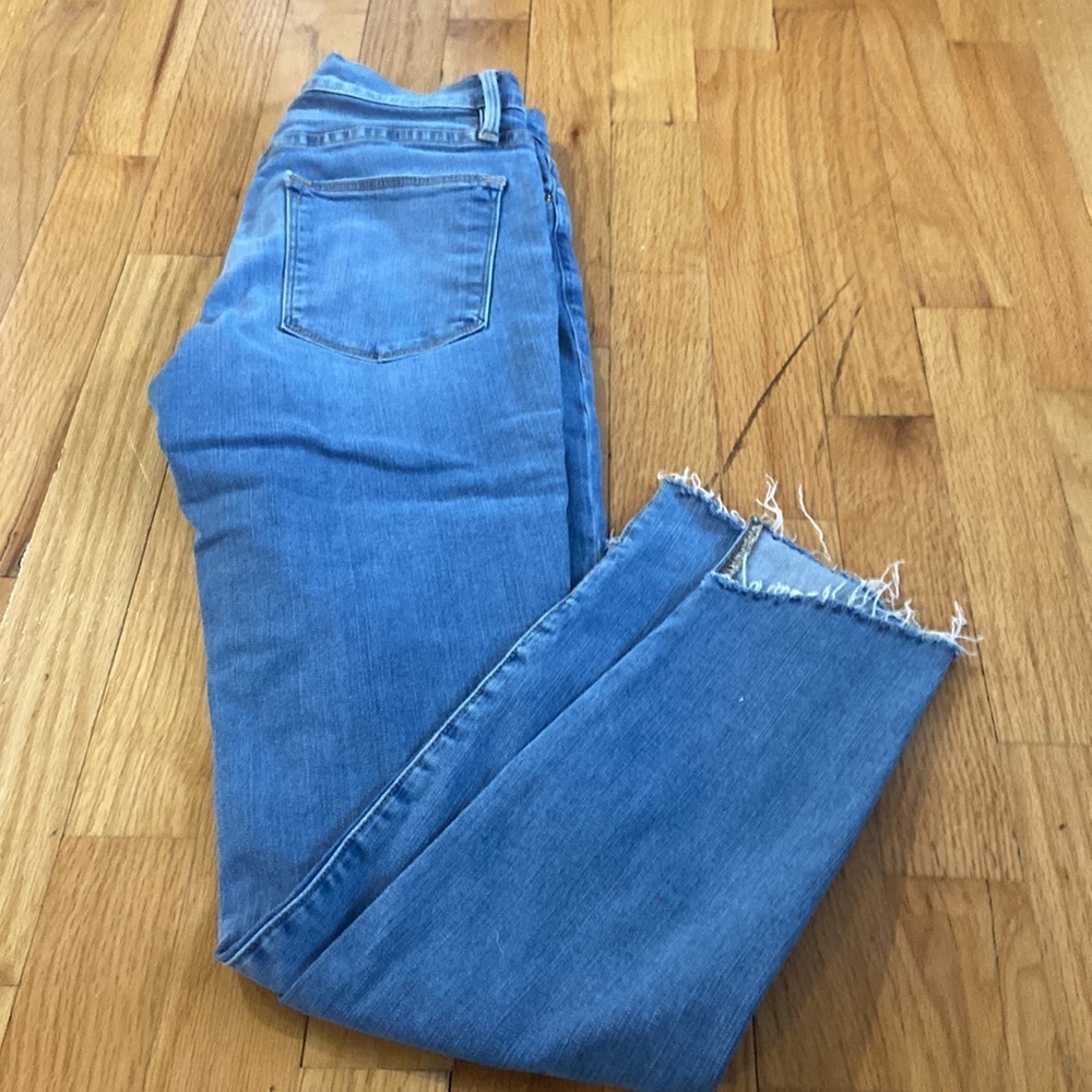 Women’s Frame Denim jeans. Blue denim. Size 25